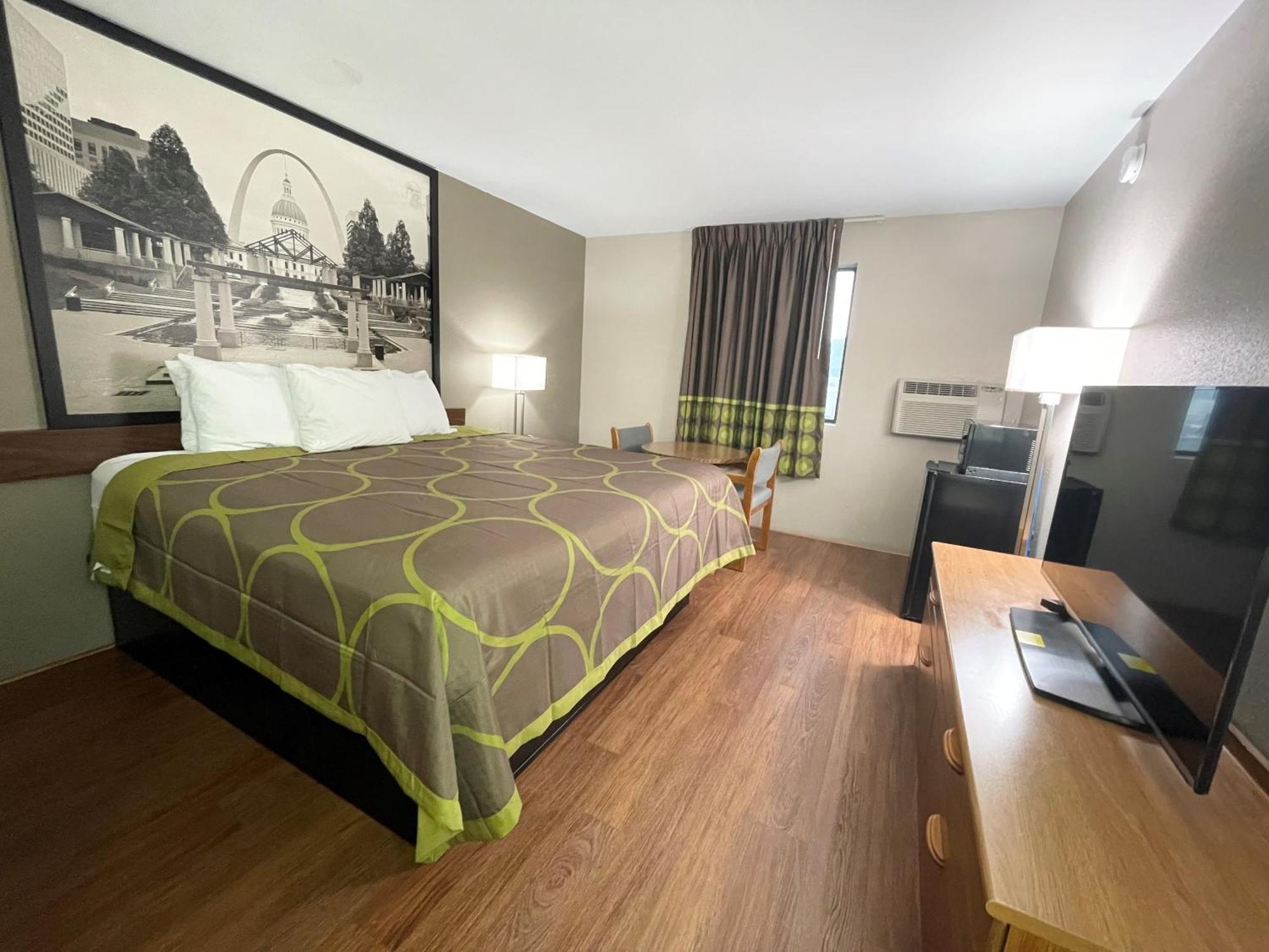 Super 8 By Wyndham Eureka/Six Flags Nearby Exterior foto